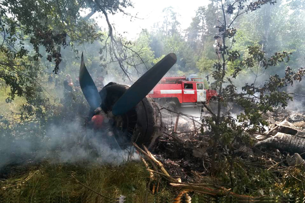 На Полтавщині розбився літак АН-2, постраждало дві людини