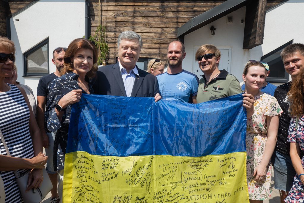 Реваншисти атакують усі європейські реформи, а питання Криму зникає з порядку денного – Порошенко