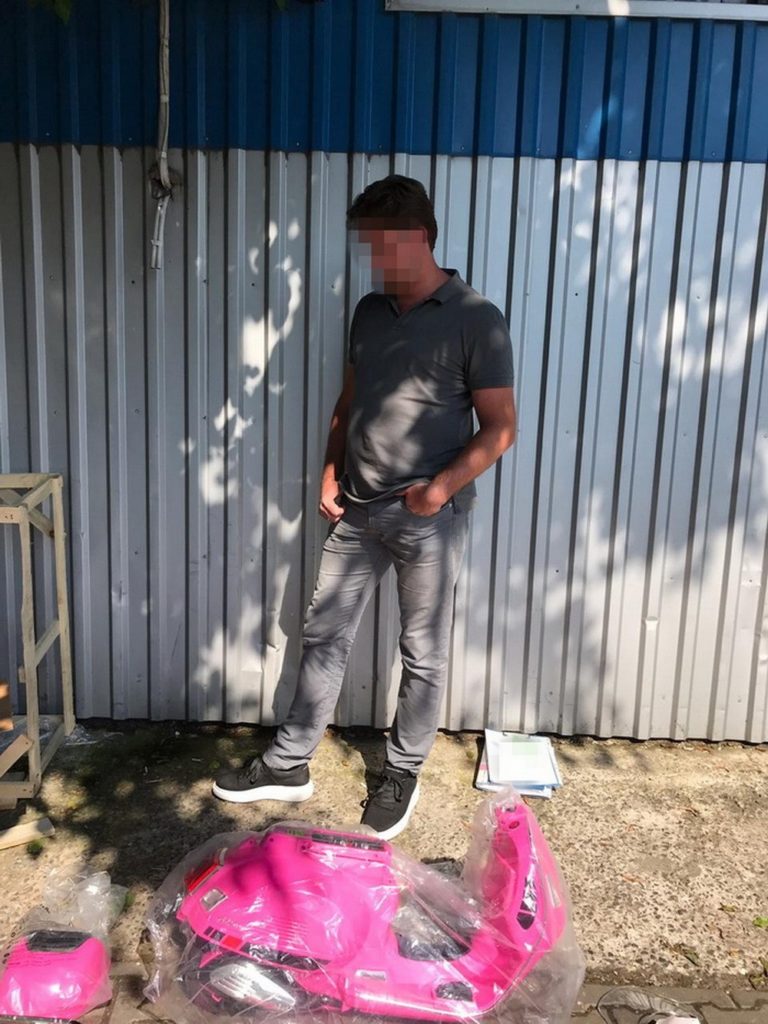Перевозли у дитячому велосипеді: СБУ заблокувала незаконне надходження великої партії екстазі