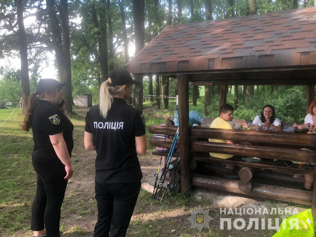 Отруєння води в Росі: поліція патрулює водойми та не радить купатися