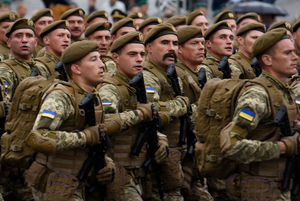 “Гроші замість гідності”: чому парад – це не радянські традиції