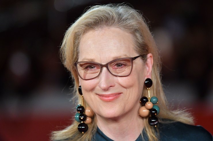 Она точно стала бы каким-то руководителем крупной компании