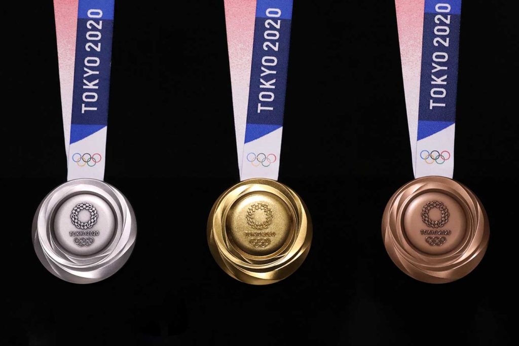 Для Олимпийских игр — 2020 изготовят медали из переработанной техники: фото