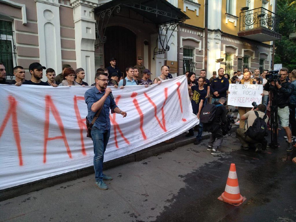 Итальянцы продались Кремлю: реакция соцсетей на приговор Маркиву