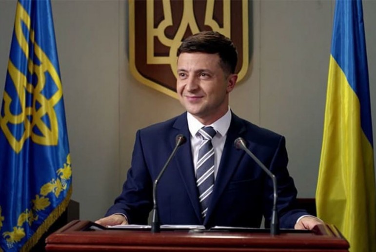 Справится только «Большой брат»: к руководству фракцией «Слуга народа» привлекут искусственный интеллект