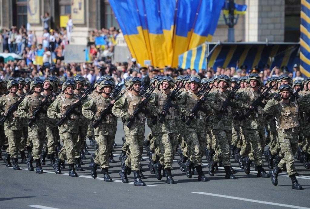 Зрозуміли, що до Зеленського ніхто не прийде – Бірюков про підготовку військового параду у Києві