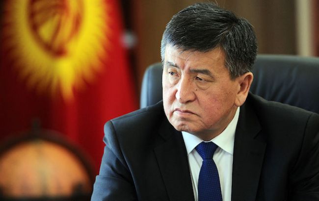 Штурм будинку Атамбаєва: президент Киргизії скликав термінове засідання Радбезу