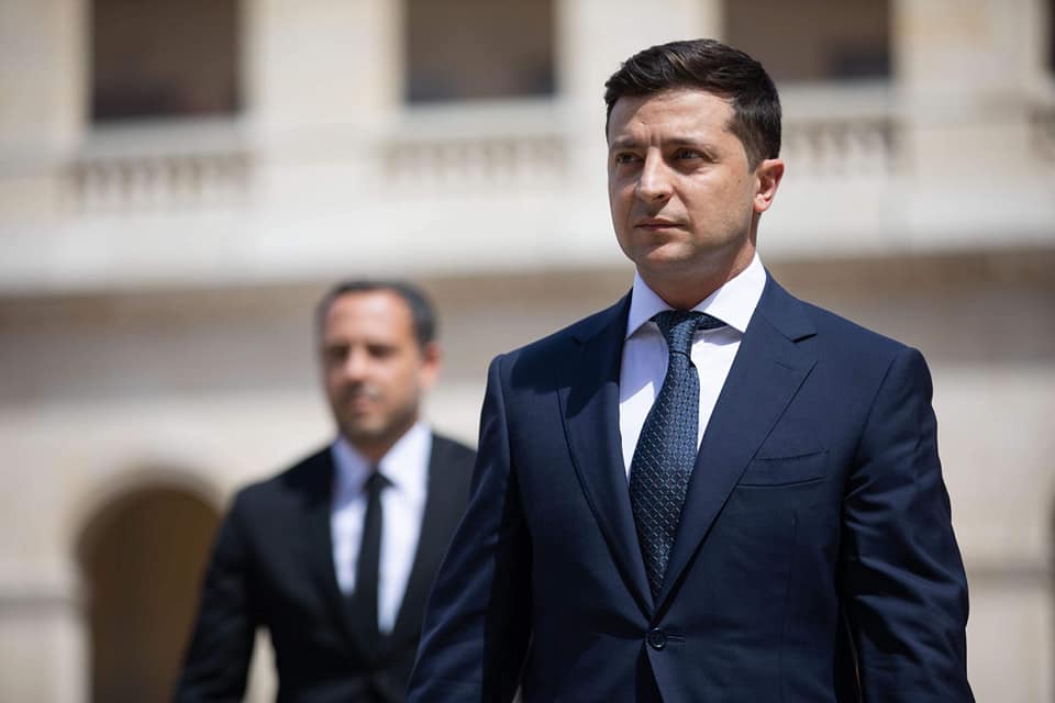 “Чекаємо на фото з пляжів”: реакції соцмереж про анонсовану поїздку Зеленського до Туреччини
