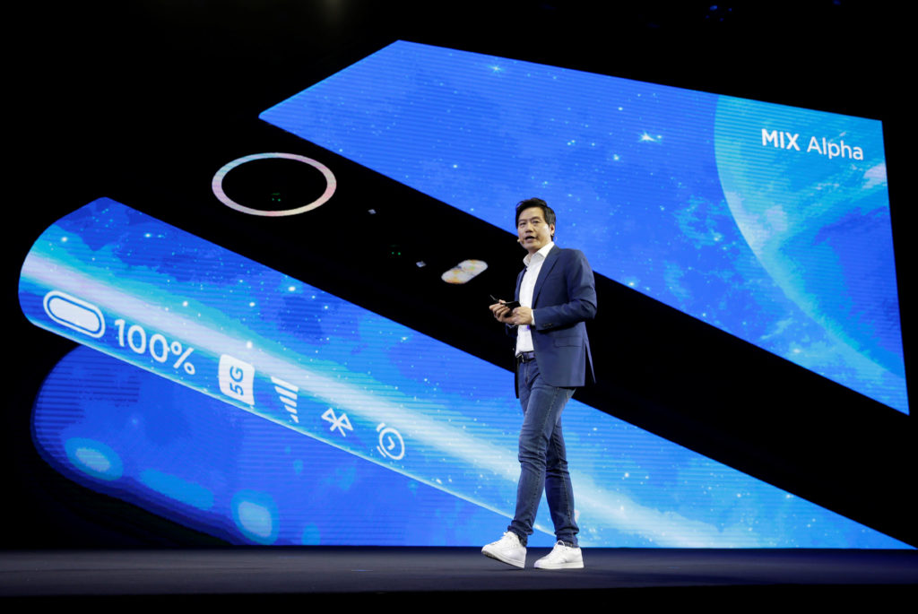 Неймовірно великий екран: Xiaomi представив новий смартфон Mi Mix