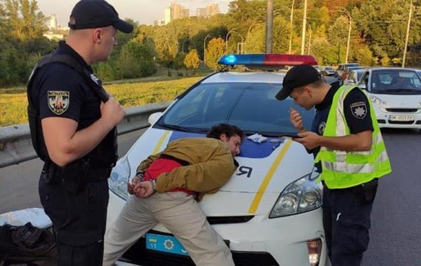 Розстріл людей у тролейбусі: поліція Києва затримала зловмисника