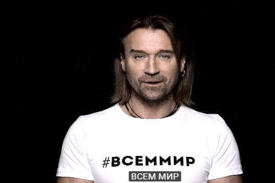 Олег Винник не зміг сказати, з ким воює Україна і чий Крим