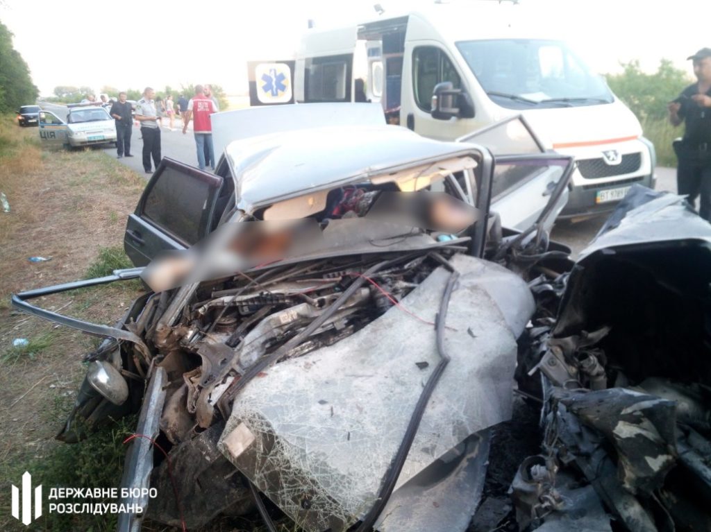 На Херсонщині поліцейський вчинив смертельну ДТП: винуватцю загрожує 10 років в’язниці