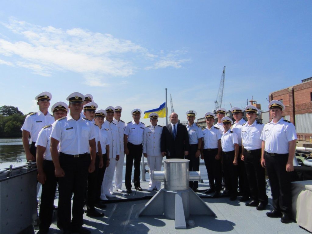 Украинские моряки закончили подготовку в США для службы на на катерах Island
