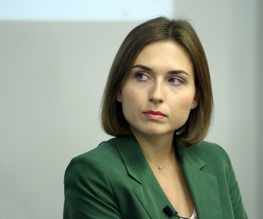 36 тисяч гривень на місяць: міністр освіти поскаржилась на маленьку зарплату