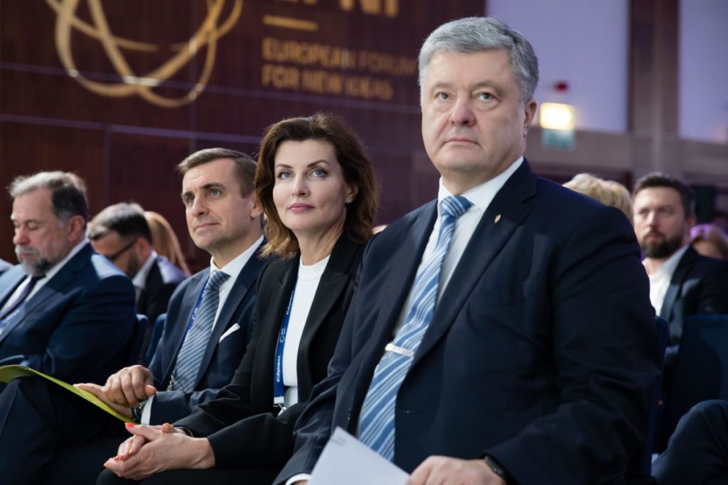 Залишити Україну сам на сам з Кремлем без підтримки світу і є метою Путіна – Порошенко