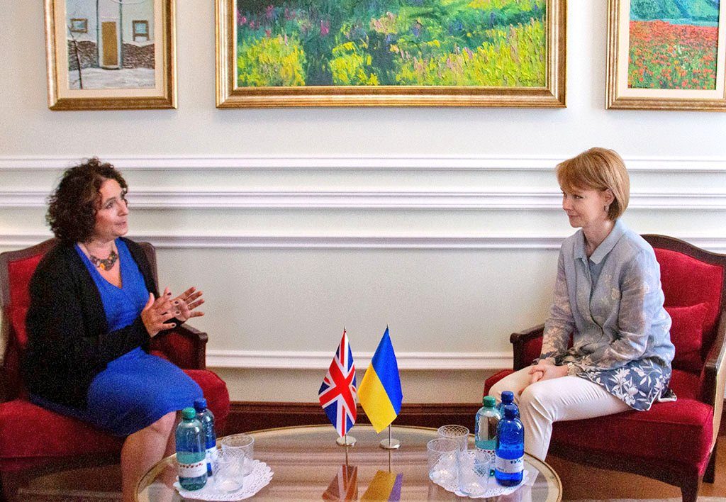 Новый посол Великобритании начала дипломатическую миссию в Украине