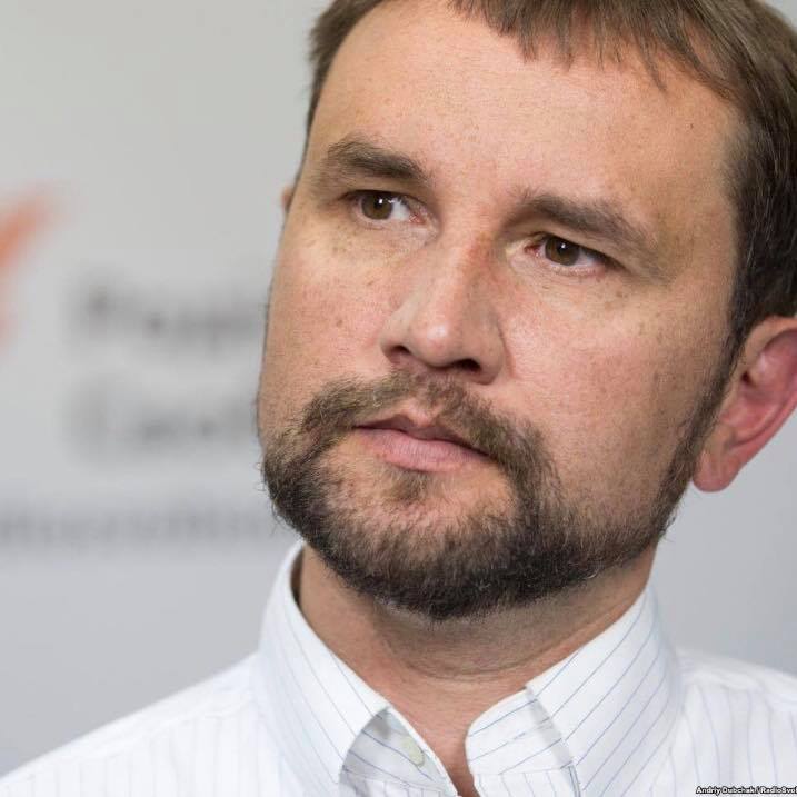 Кабмін звільнив В’ятровича з посади голови Українського інституту національної пам’яті