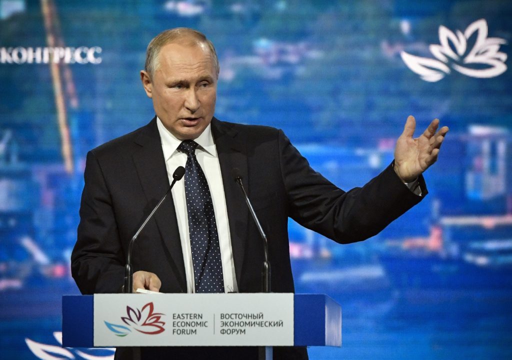 Путін заявив, що Зеленський не може забезпечити розведення на Донбасі “через націоналістів”