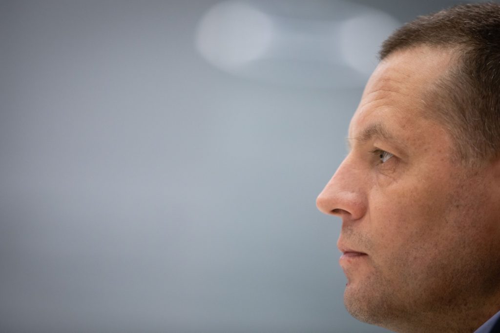 “Опитування Зеленського” це створення ілюзії для відволікання від нагальних проблем — Сущенко