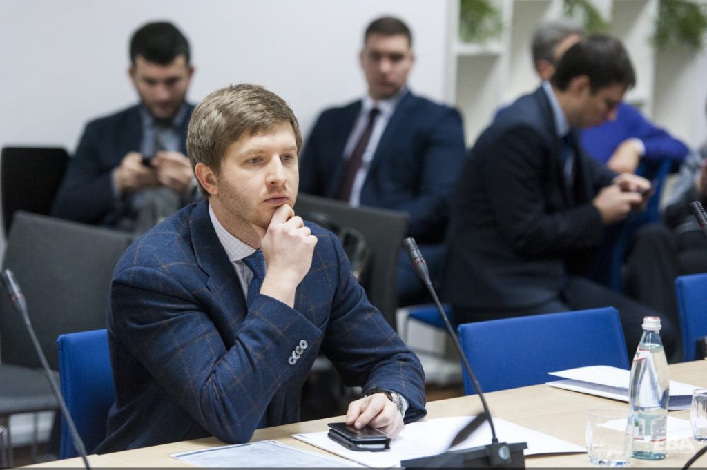 Суд разрешил задержать экс-главу НКРЭКУ Вовка