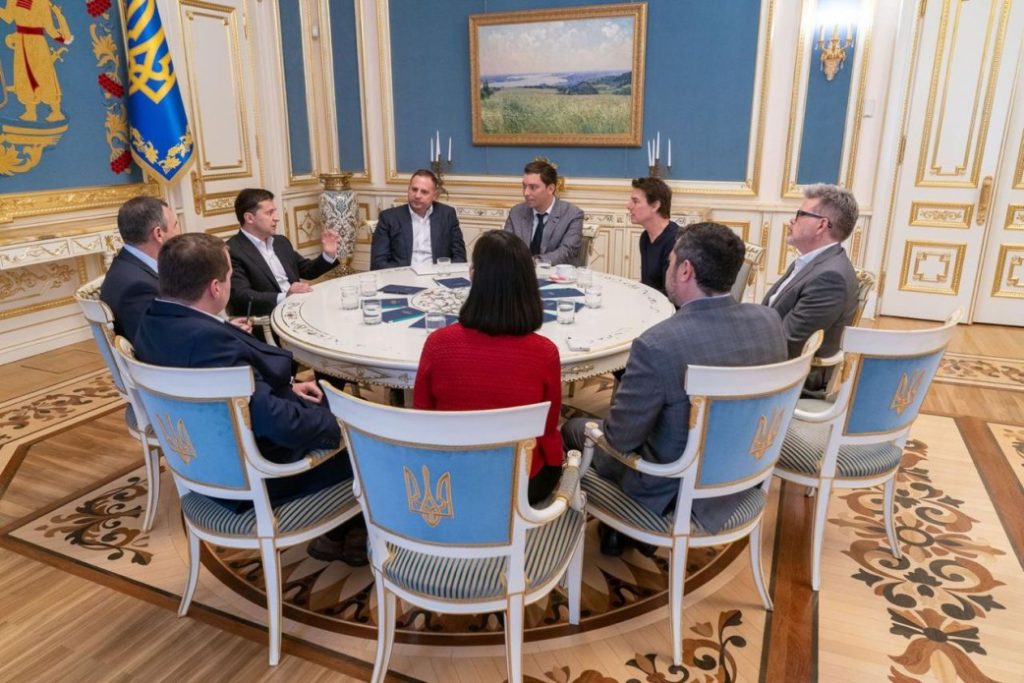 Том Круз у Києві: Зеленський розповів легендарному актору про власний досвід роботи у кіно