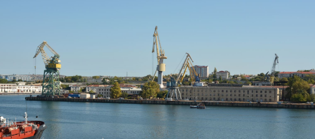 В окупованому Криму загорівся ракетний катер ВМФ Росії – ЗМІ