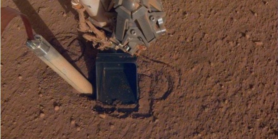 Космічний апарат InSight зіткнувся з новими проблемами