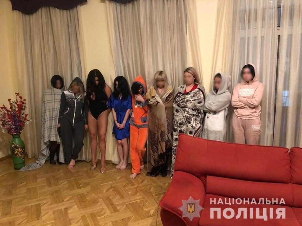 На Київщині затримали організаторів мережі борделів: щоденний оборот “фірми” складав до 100 тис. грн