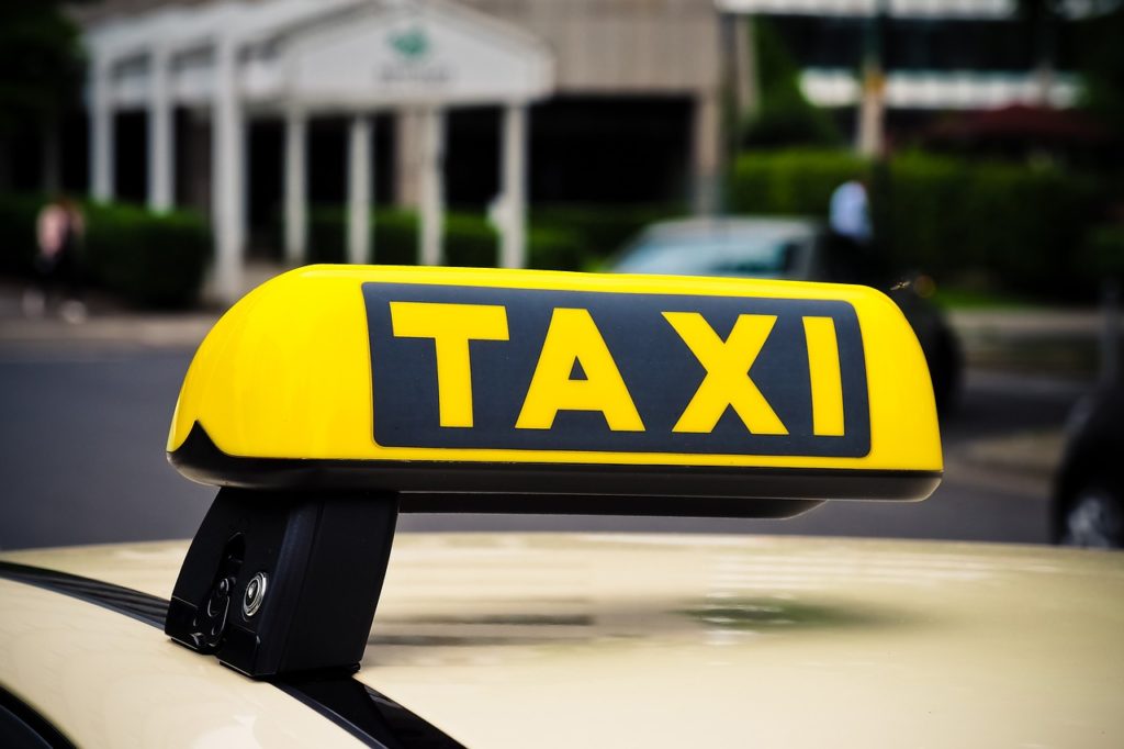 Taxi services ask for permission to travel during curfew