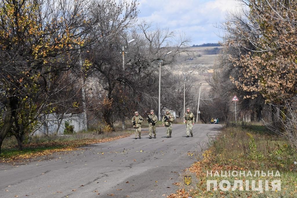 Разведение войск в Золотом: полиция и Нацгвардия усилили патрулирование