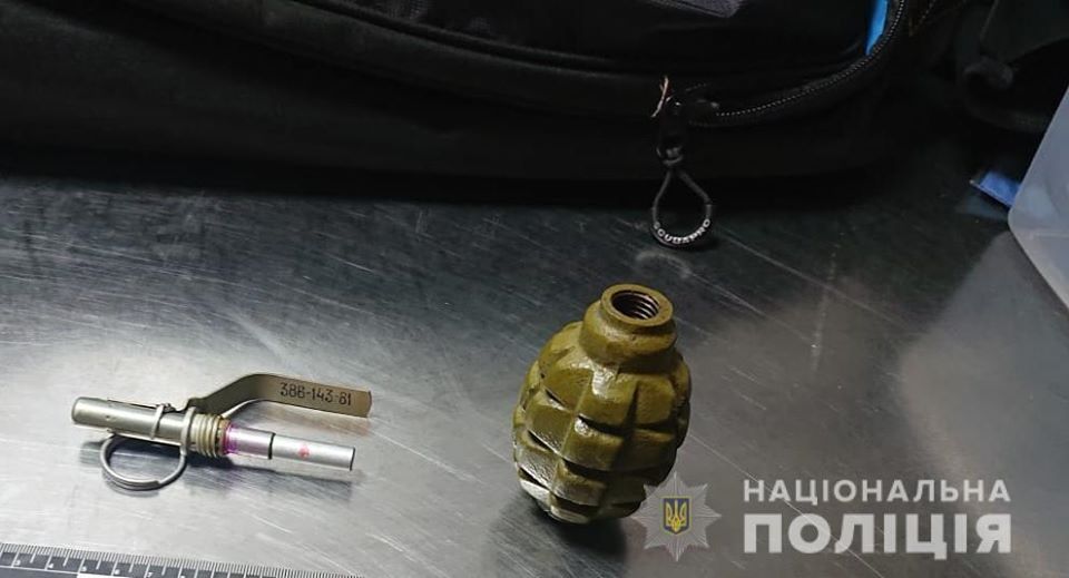 В аеропорту “Бориспіль” у пасажира знайшли гранату
