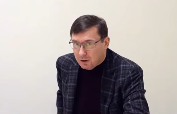 У всьому світі заборонений експорт медичних масок, а Україна продала їх вже 900 тонн – Луценко
