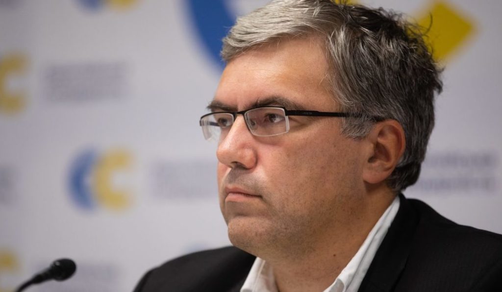 Через пошуки миру та зазирання в очі Путіну влада відкинула країну на два роки назад – Павленко