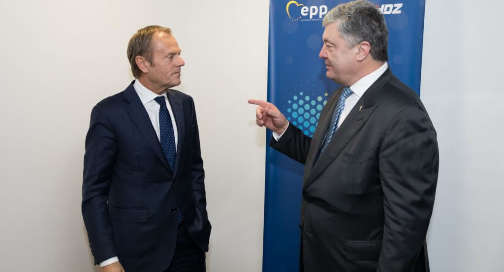 Санкції ЄС проти Росії мають залишатися до повного виконання нею мінських домовленостей – Порошенко зустрівся з Туском