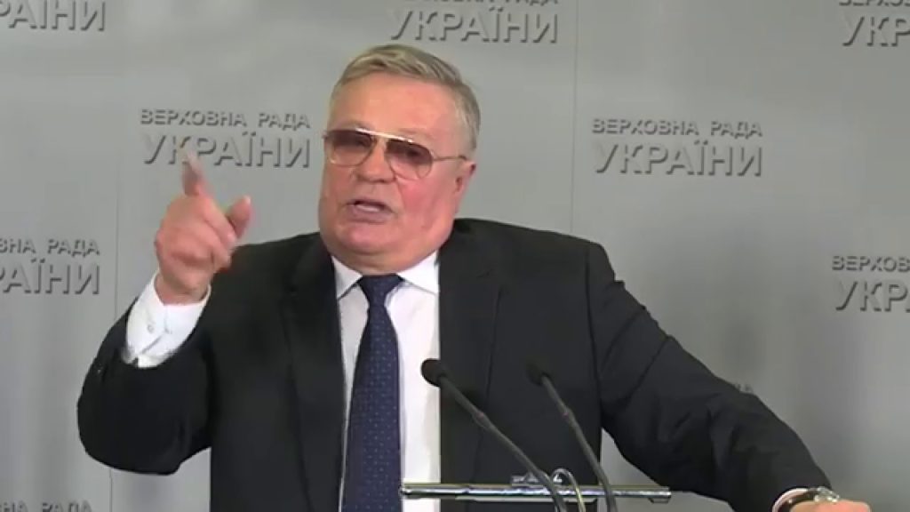 У Раді “кнопкодавив” депутат, який пропонував за це саджати до в’язниці: відео