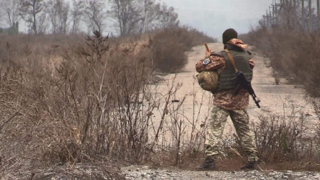 Бойовики на Донбасі облаштовують вогневі позиції у населених пунктах – розвідка