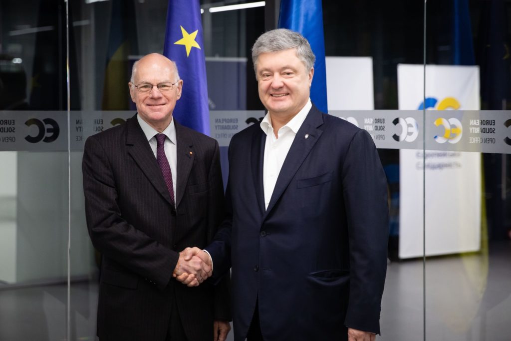Маємо спільно протидіяти будівництву “Північного потоку-2” – Порошенко під час зустрічі з колишнім головою Бундестагу