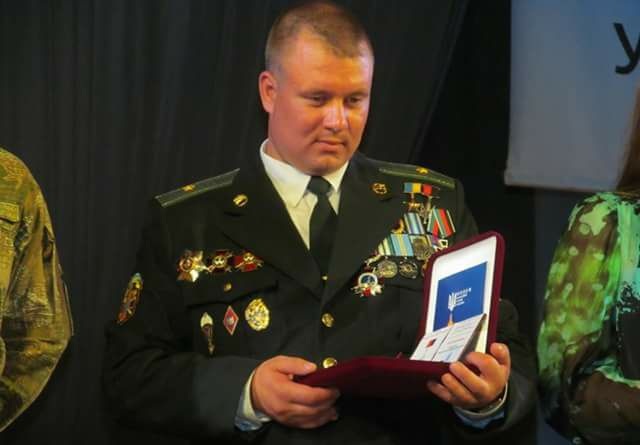 Це примха посадової особи: легендарний кіборг “Адам” прокоментував намагання звільнити його з посади