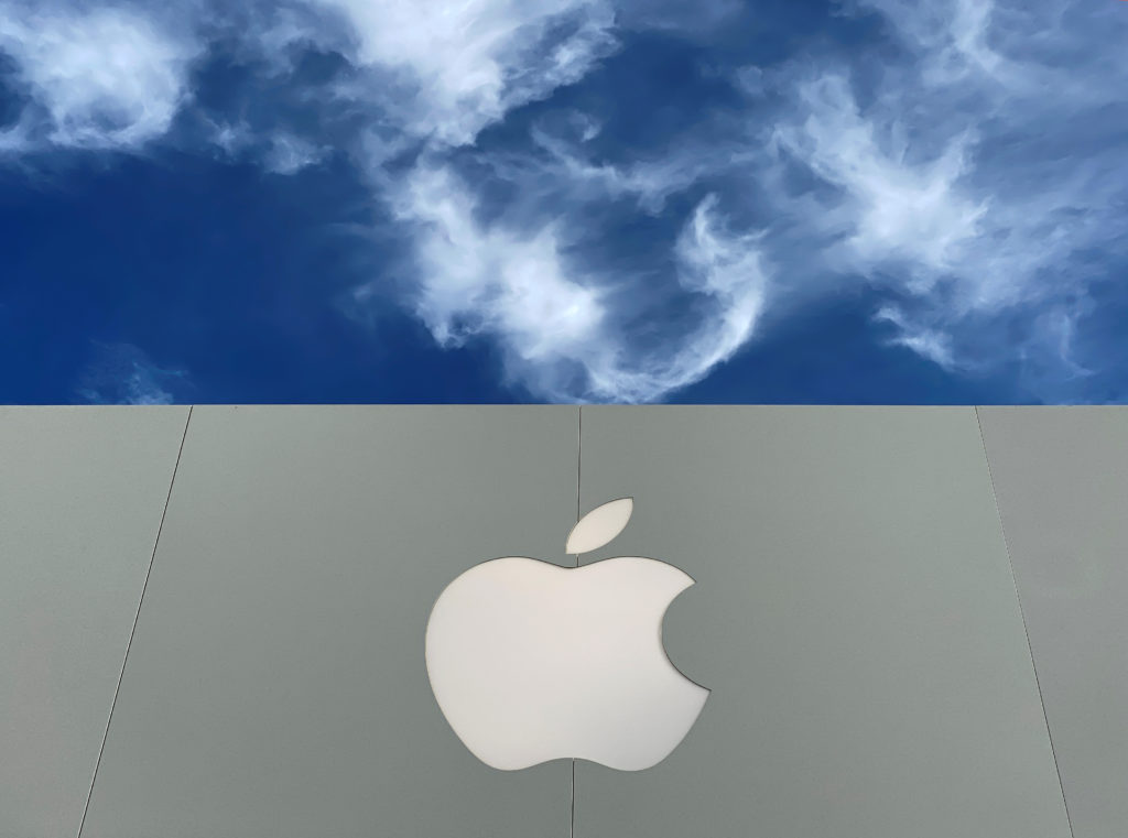 Apple вимагає від Telegram закрити деякі білоруські опозиційні канали