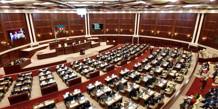 Парламент Азербайджану оголосив про саморозпуск: в країні пройдуть дострокові вибори