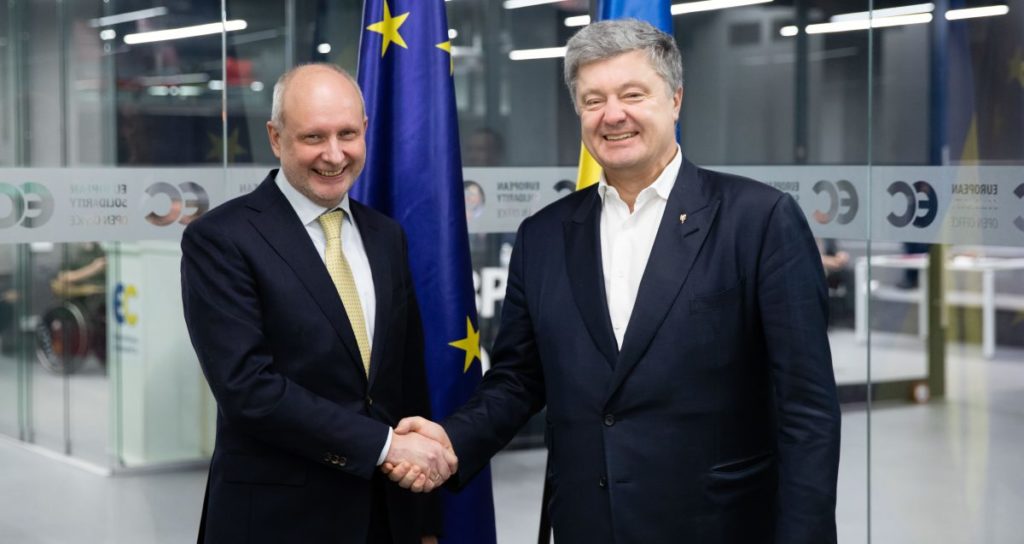Петро Порошенко зустрівся з главою делегації ЄС в Україні Матті Маасікасом
