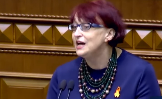 Блюзнірство Третьякової: голови всіх фракцій і груп, крім “Слуги народу”, просять звільнити нардепку