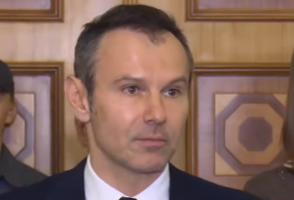 Замість децентралізації влада хоче запровадити в Україні монархію – Вакарчук