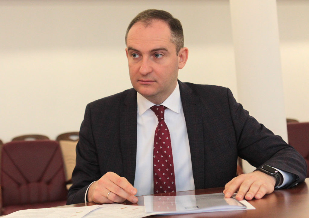 Правосуддя по-українськи: ексголову ДПС Верланова викликали на допит