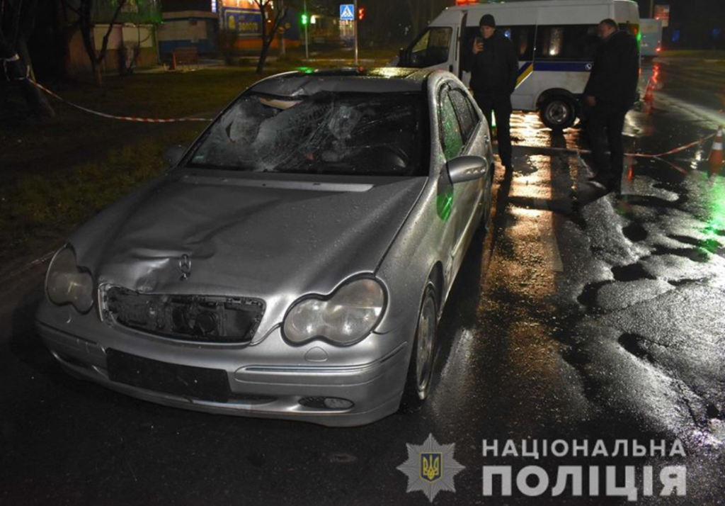 Смертельне ДТП: на Київщині водій збив пішохода так втік з місця події