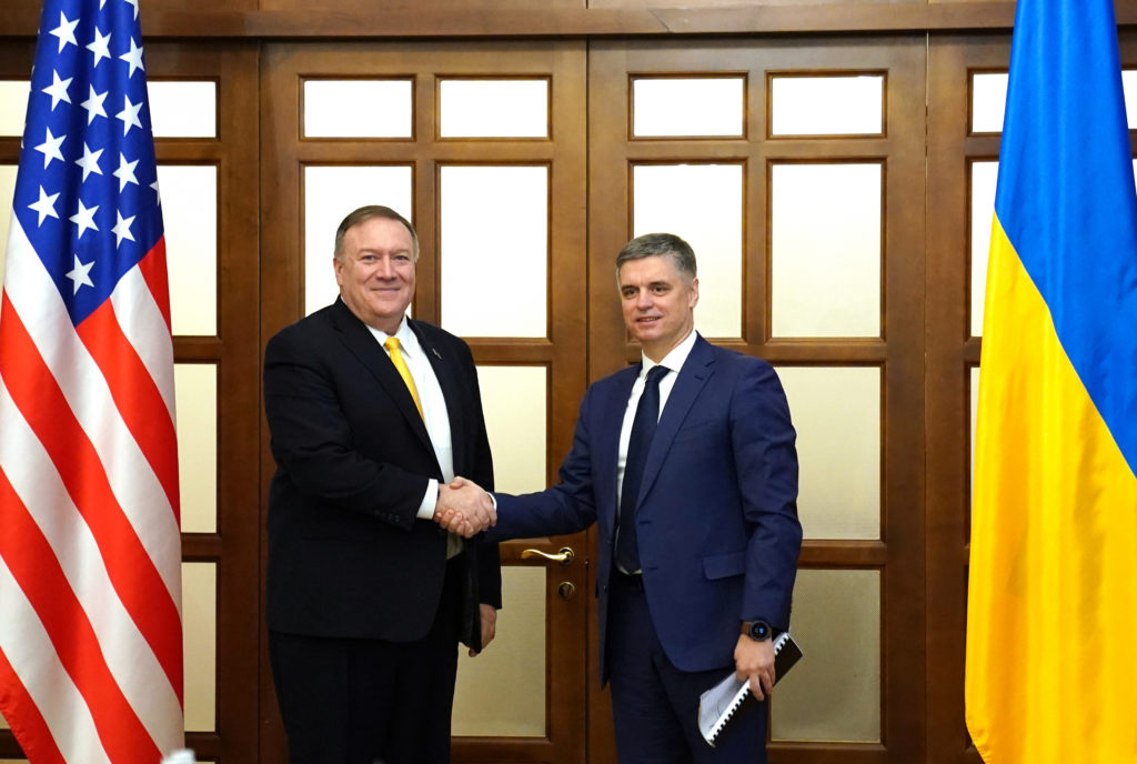 США наполягають на відновленні територіальної цілісності України у повному обсязі – Помпео