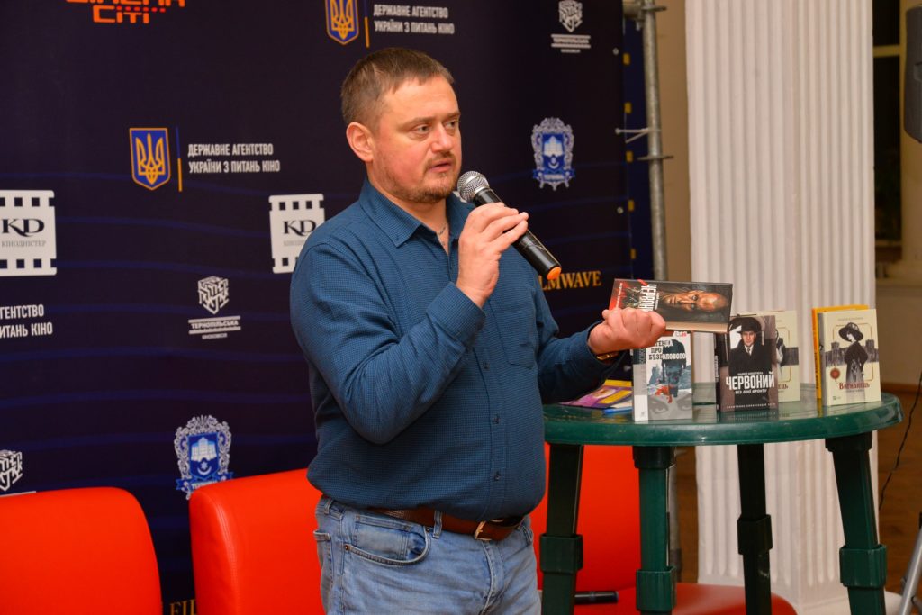 Велика Россия, а гастролировать негде – Кокотюха про візити російських “кримнашистів”