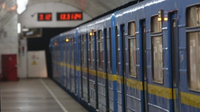 Тисняви не уникнути: на станції метро “Майдан Незалежності” рік ремонтуватимуть ескалатор