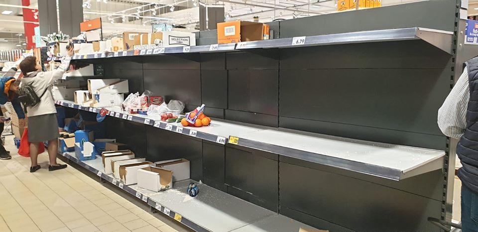 Коронавірус у Румунії: люди спустошили магазини після заклику влади не панікувати