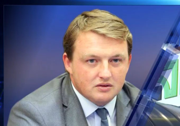 Глава правления ПриватБанка находится под бешеным давлением Коломойского — Фурса